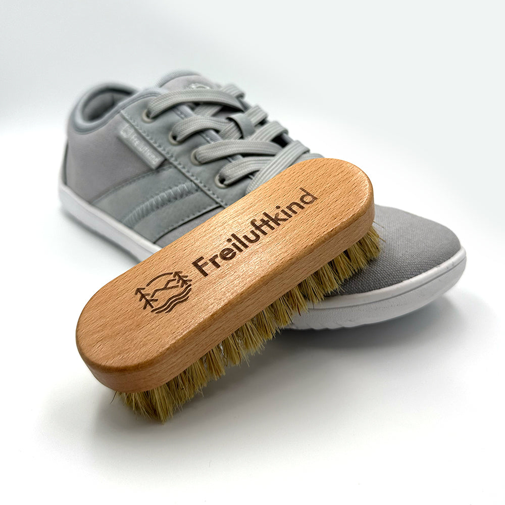 Cepillo para zapatos - madera natural con cerdas naturales